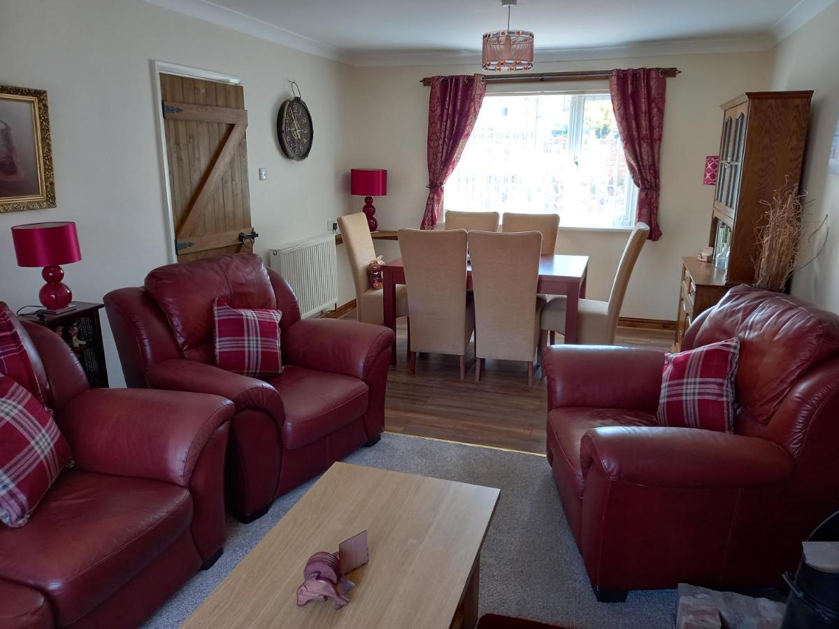 Pet Friendly Beautiful Detached Cottage Close To Spurn Point, Easington And Withersea 赫尔河畔京士顿 外观 照片