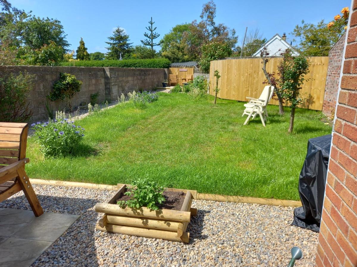 Pet Friendly Beautiful Detached Cottage Close To Spurn Point, Easington And Withersea 赫尔河畔京士顿 外观 照片
